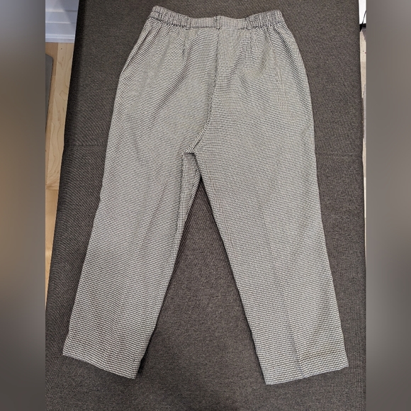 Kim Rogers high-waisted houndstooth pants size 10 Petite - Picture 3 of 4